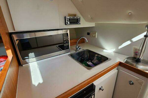 2006 Tiara Yachts 29