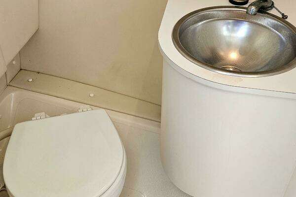 2006 Tiara Yachts 29