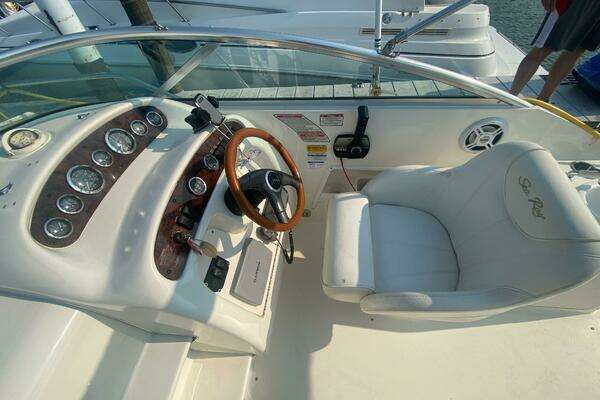 2000 Sea Ray 26