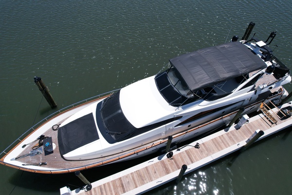 85ft Azimut Yacht For Sale