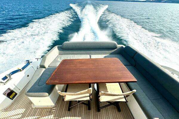 2014 Azimut 55