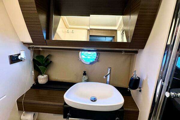 2014 Azimut 55