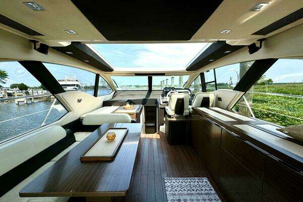 2014 Azimut 55