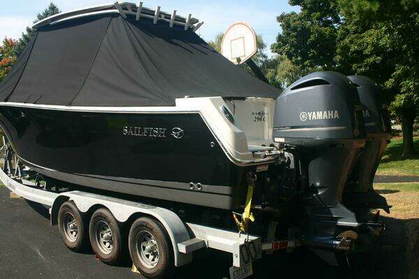 Photo of the 2017 Sailfish 290 Center Console
