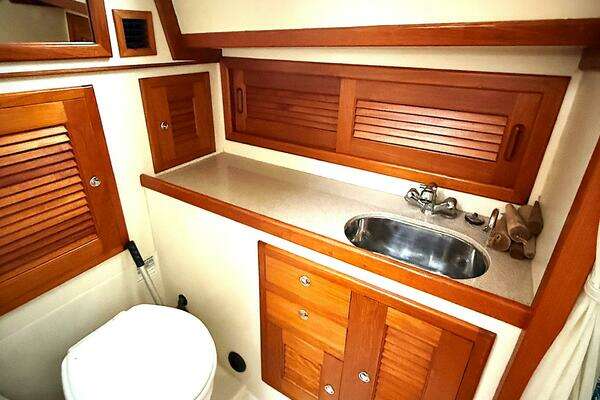 Photo of the 2005 Pacific Seacraft  "AZURE"