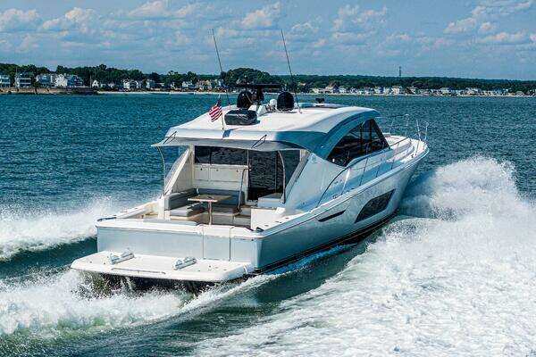 Riviera 575 SUV Yacht For Sale