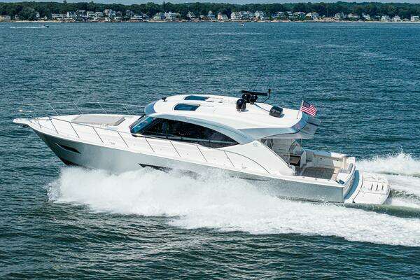 Riviera 575 SUV Yacht For Sale