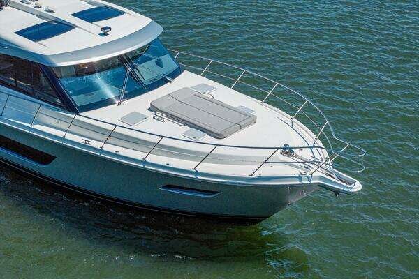 Riviera 575 SUV Yacht For Sale