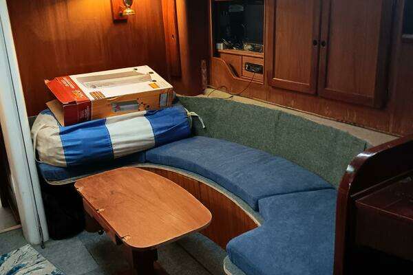 Morgan 454 Yacht For Sale