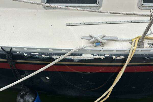 Morgan 454 Yacht For Sale