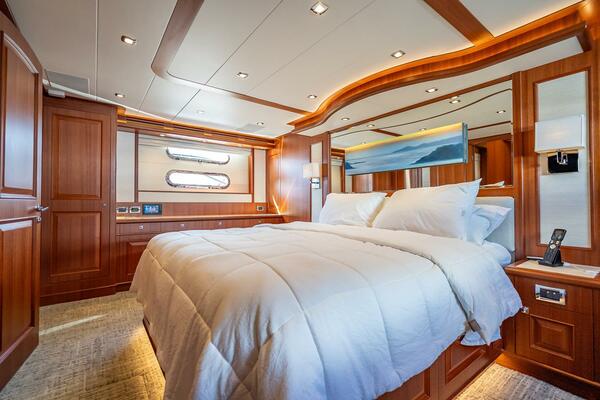 Sunny SeaJay 70ft Hampton Yacht For Sale Sunny SeaJay 70ft Hampton Yacht For Sale