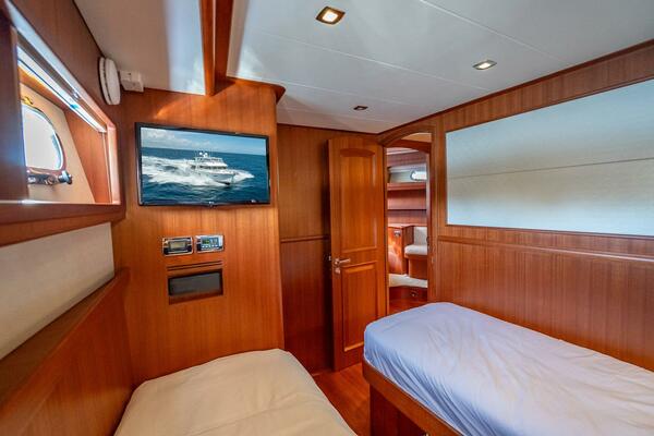 Sunny SeaJay 70ft Hampton Yacht For Sale Sunny SeaJay 70ft Hampton Yacht For Sale