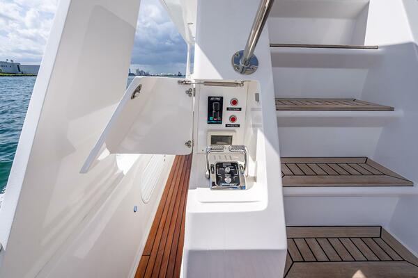 Sunny SeaJay 70ft Hampton Yacht For Sale Sunny SeaJay 70ft Hampton Yacht For Sale