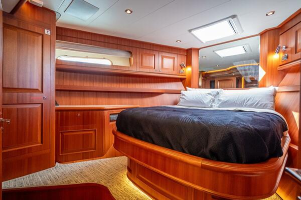 Sunny SeaJay 70ft Hampton Yacht For Sale Sunny SeaJay 70ft Hampton Yacht For Sale