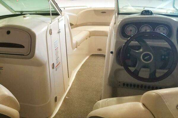 Photo of the 2006 Chaparral 256 SSi