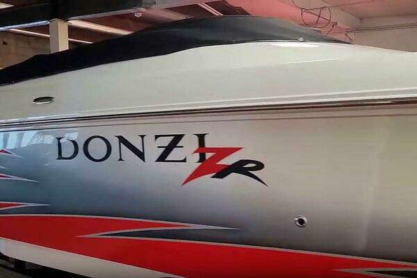 2008 Donzi 35