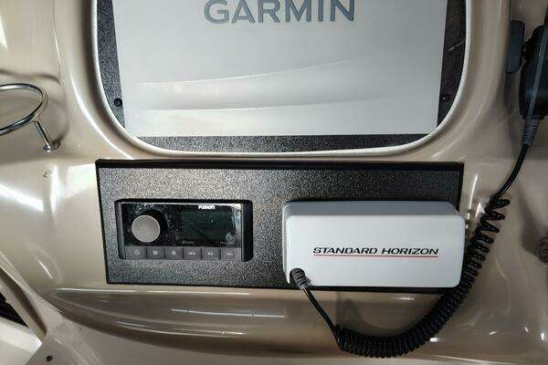 Photo of the 2001 Sea Ray Sun-Dancer "MISSED STRESS"