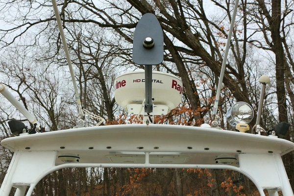25ft SeaArk Yacht For Sale