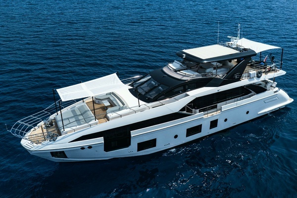 Photo of the 2020 Azimut Azimut Grande 27M "CHILLIN’"