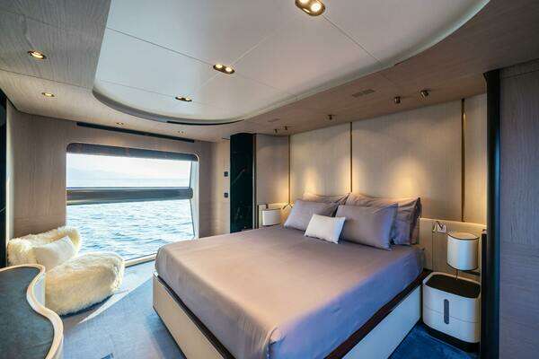 Azimut Azimut Grande 27M Yacht For Sale