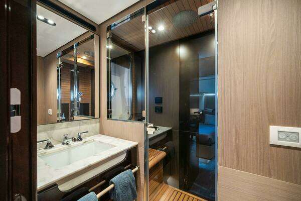 Azimut Azimut Grande 27M Yacht For Sale