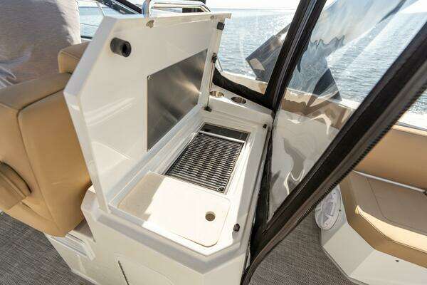 Sea La Vie 39ft Cruisers Yachts Yacht For Sale