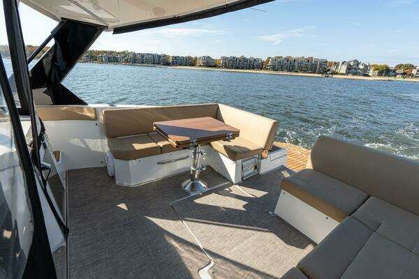 Sea La Vie 39ft Cruisers Yachts Yacht For Sale