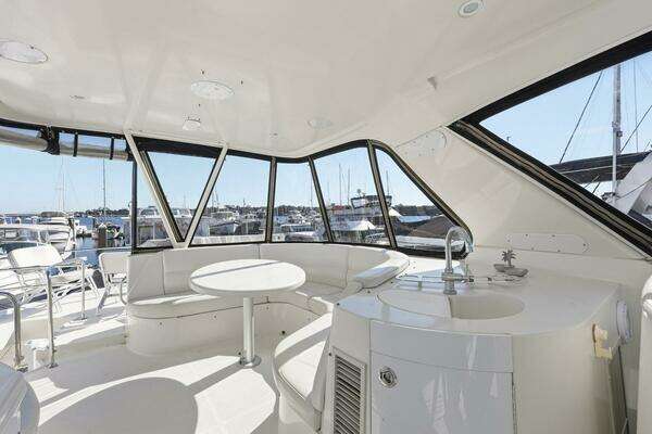 Carver Voyager Yacht For Sale