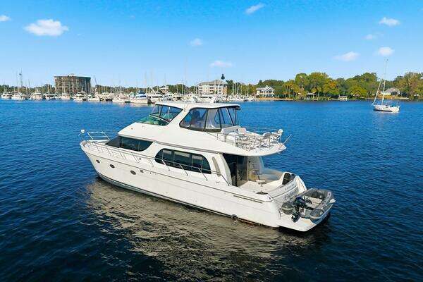 Carver Voyager Yacht For Sale