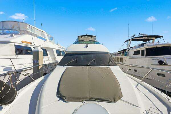Carver Voyager Yacht For Sale