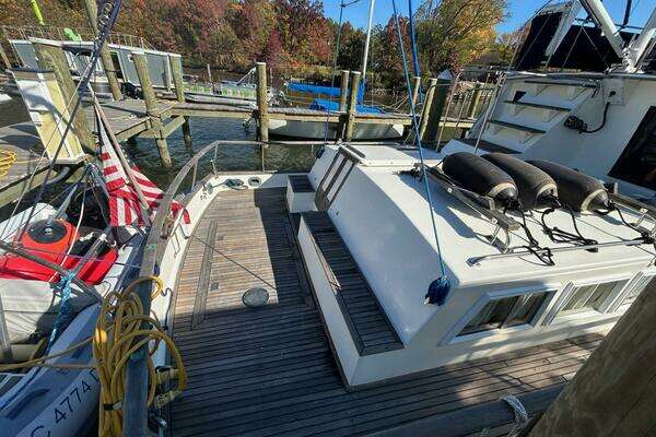 Photo of the 1986 Grand Banks Classic "Radius"