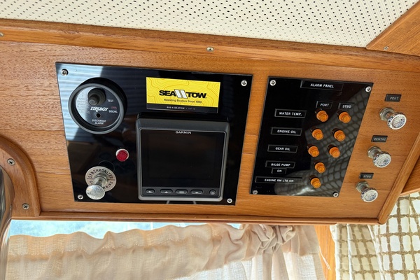 Radius 42ft Grand Banks Yacht For Sale