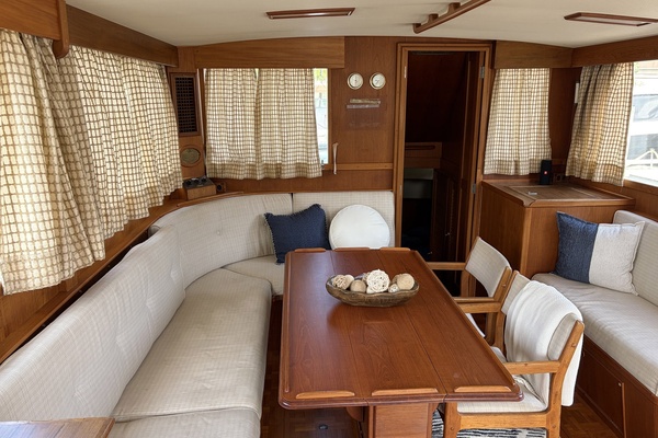 Radius 42ft Grand Banks Yacht For Sale