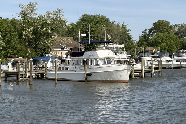 Radius 42ft Grand Banks Yacht For Sale