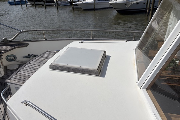 Radius 42ft Grand Banks Yacht For Sale