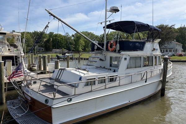 Photo of the 1986 Grand Banks Classic "Radius"