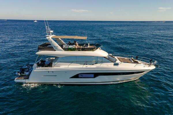 Prestige 630 Yacht For Sale