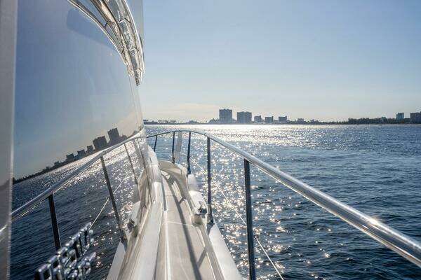 Prestige 630 Yacht For Sale
