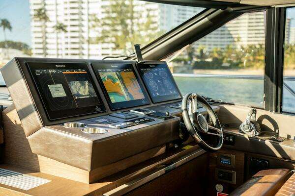 Prestige 630 Yacht For Sale
