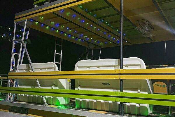 Photo of the 2008 Crest 35 Double Decker