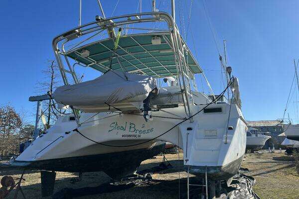 Photo of the 1997 Manta 40 "Steal Breeze"