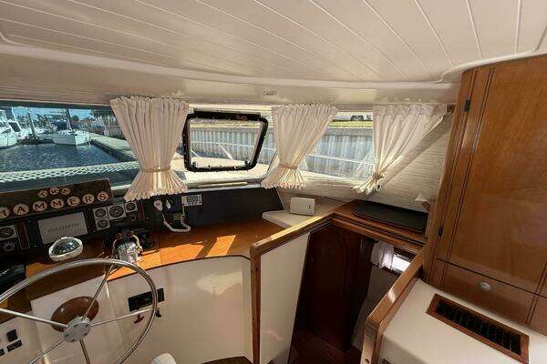 1999 Fountaine Pajot 37