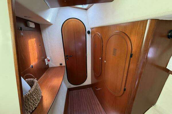 1999 Fountaine Pajot 37