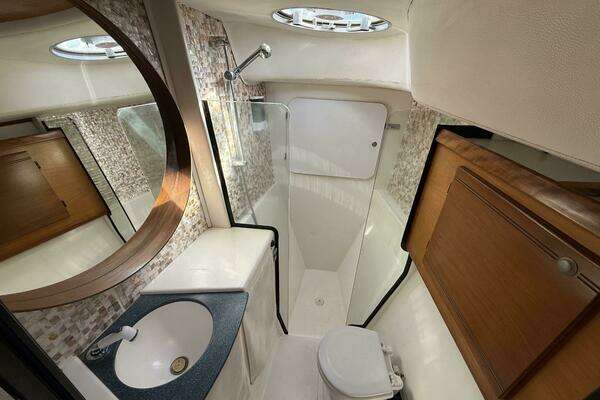 1999 Fountaine Pajot 37