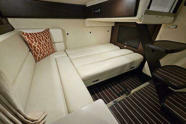 Monterey 355 Sport Yacht Yacht For Sale