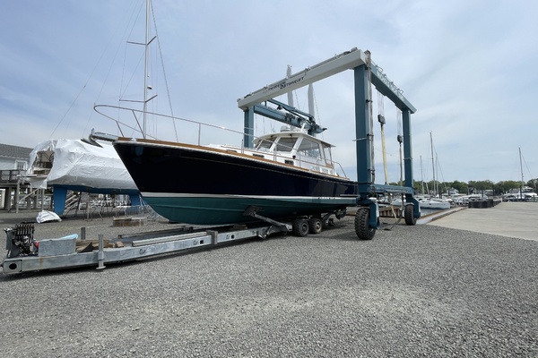 Brown Eyed Women 38ft Grand Banks Yacht For Sale