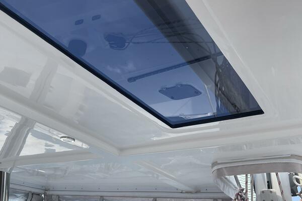 Flybridge roof