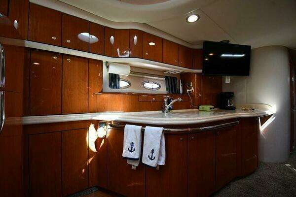 Sea Ray 540 Sundancer Yacht For Sale