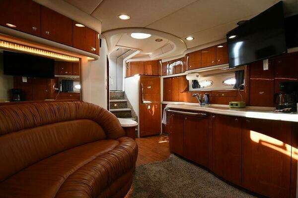 Sea Ray 540 Sundancer Yacht For Sale