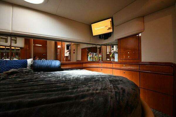 Sea Ray 540 Sundancer Yacht For Sale